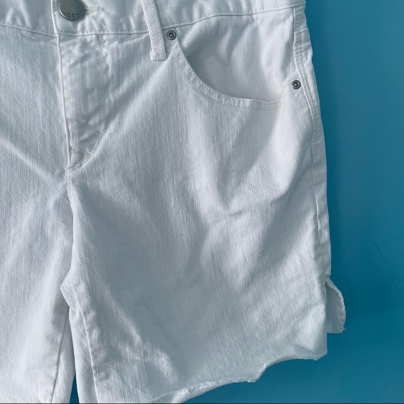 GAP Boyfriend White Denim Jean Shorts 29/8 - Picture 3 of 13
